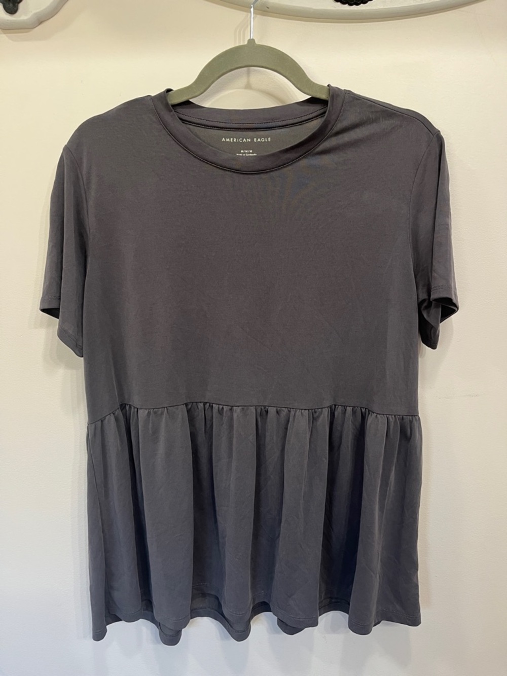 💐5/25$ American Eagle Outfitters Women's Short Sleeve Peplum Tee - medium